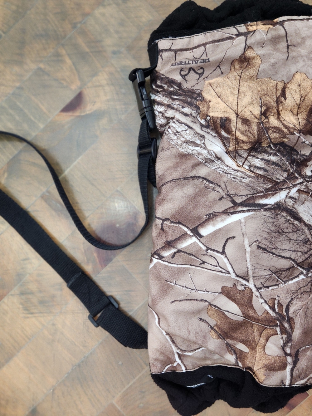 Grabber Warmer Hand Muff Realtree Brown Camo With Waist Strap